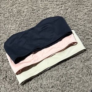 Set of 3 strapless bras